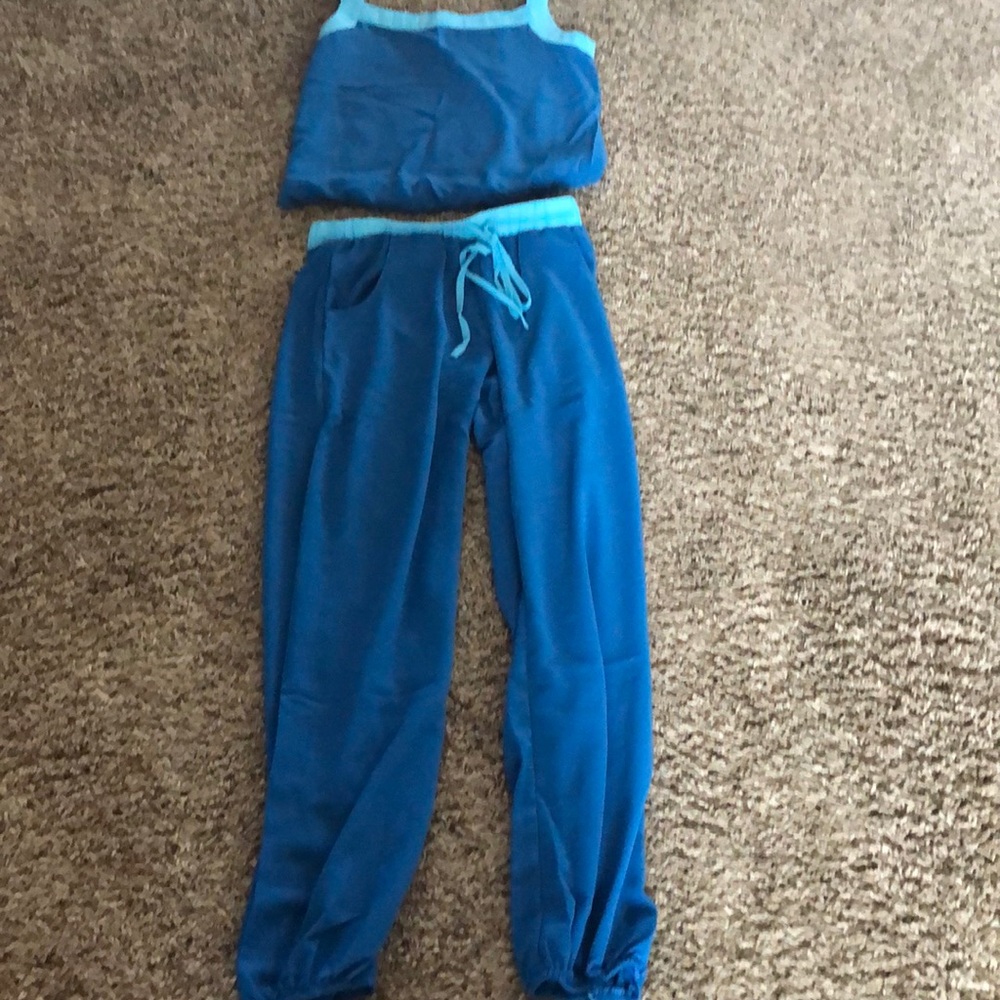 Two piece set